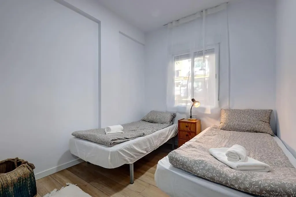 Modern & Vibrant, Urban Holiday Flat Fuengirola 0*,