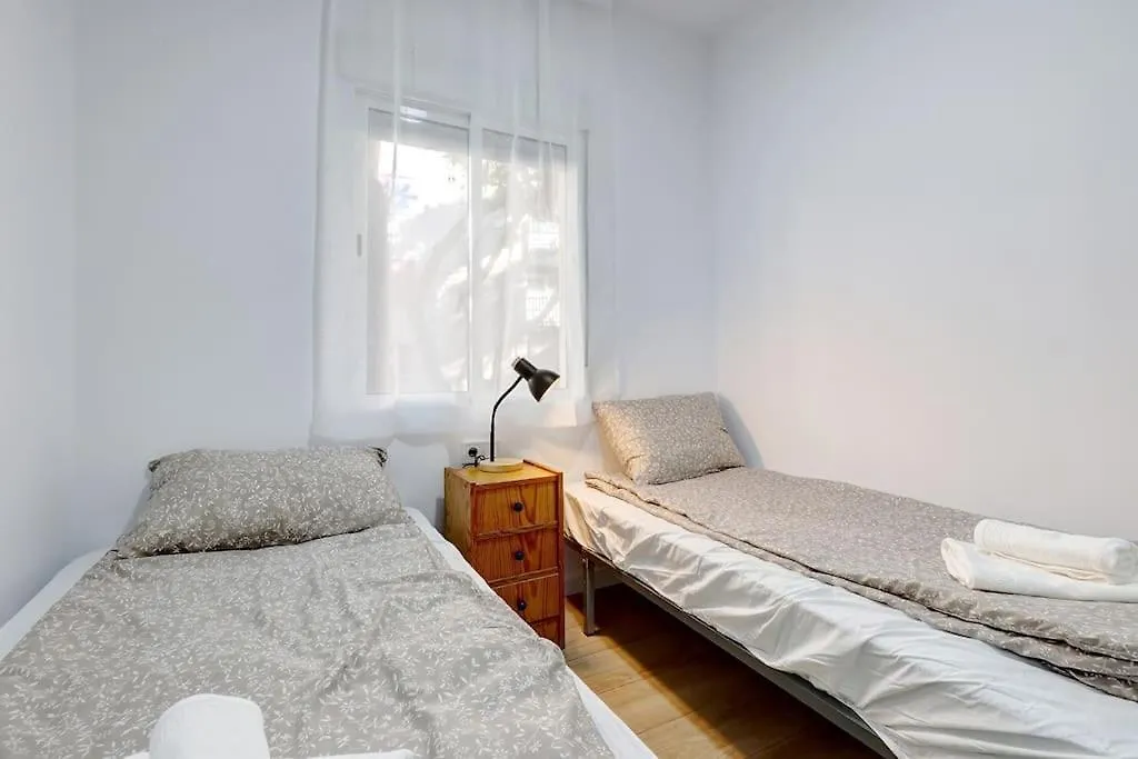 Modern & Vibrant, Urban Holiday Flat Fuengirola Apartment