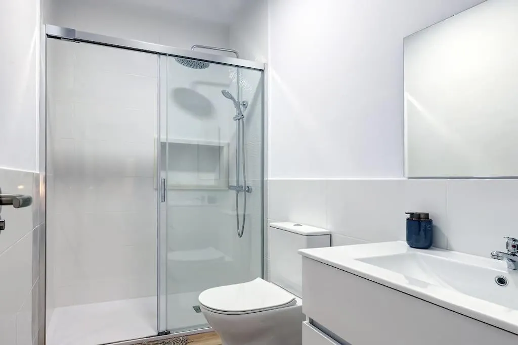 Modern & Vibrant, Urban Holiday Flat Fuengirola Apartment