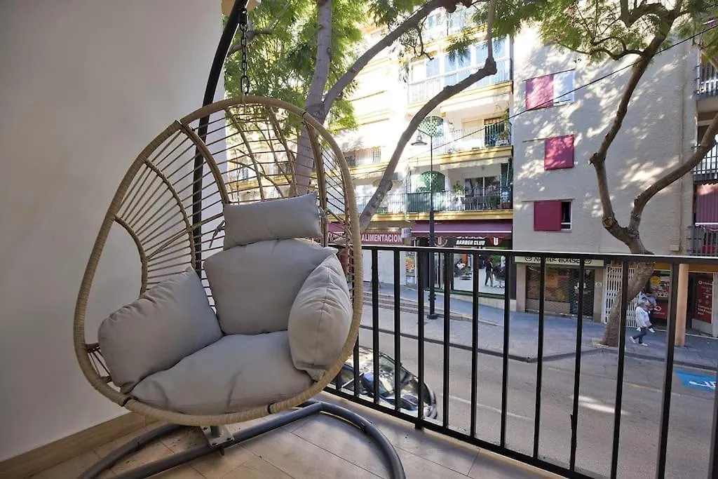 Apartment Modern & Vibrant, Urban Holiday Flat Fuengirola